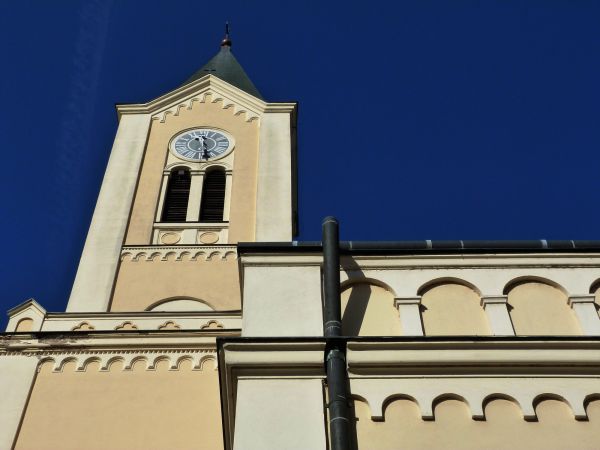 Cost of Church Gutter Installation in Traverse City